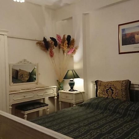בוקרשט One Bedroom Apartment French Embassy מראה חיצוני תמונה