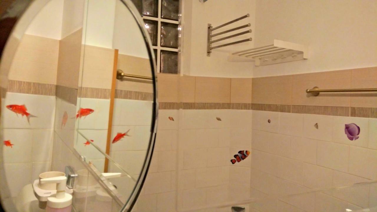 בוקרשט One Bedroom Apartment French Embassy מראה חיצוני תמונה